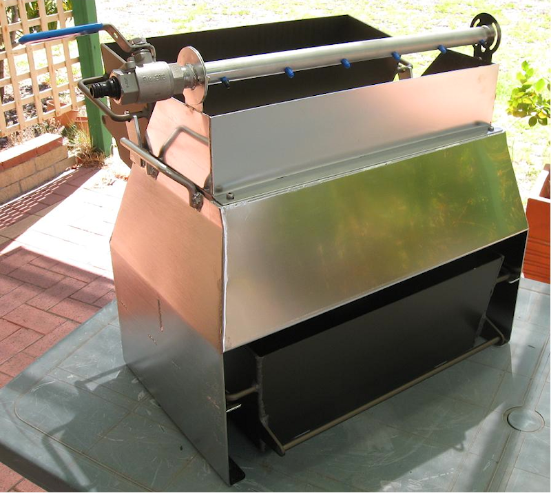 Large splitter with washing facility.